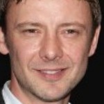 examples/johns/John_Simm/000300_00470148.jpg