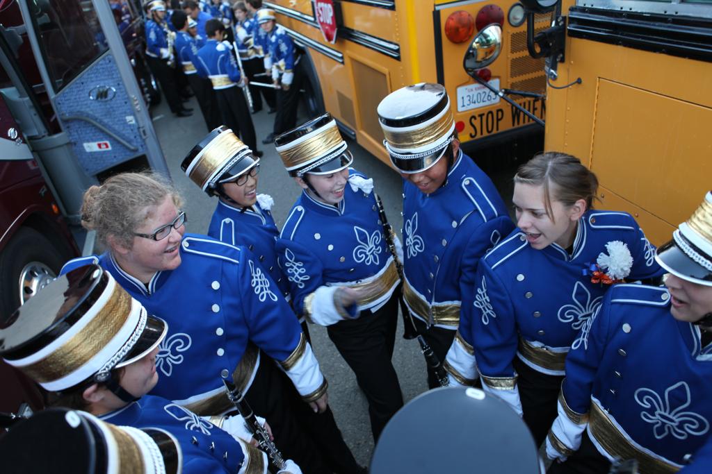 datasets/images/train/0--Parade/0_Parade_marchingband_1_628.jpg